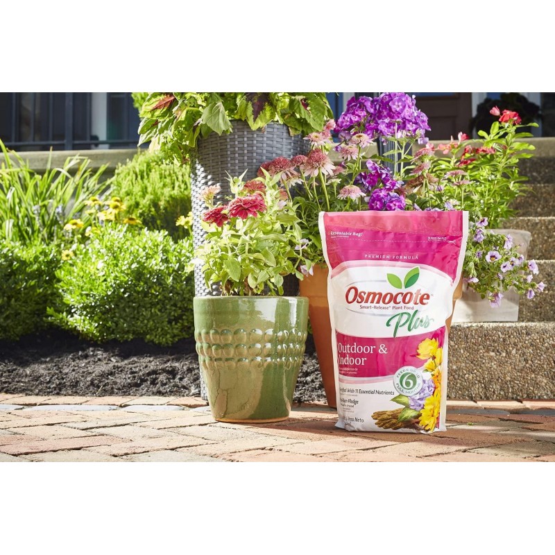 Osmocote Smart Release Plant Food Plus Outdoor & Indoor, Plant Fertilizer, 8 lbs. (4-Pack)