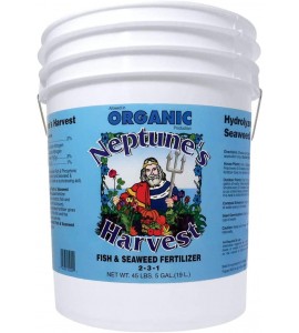 Neptune's Harvest Fish & Seaweed Fertilizer 2-3-1, 5 Gallon Pail